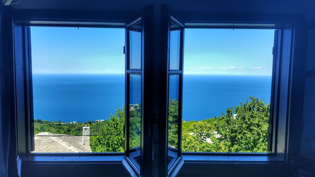 Tessera Tsagkarada Buitenkant foto