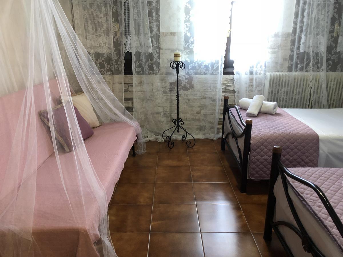 Tessera Tsagkarada Buitenkant foto