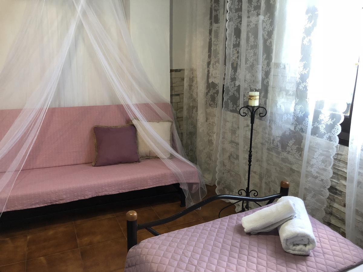 Tessera Tsagkarada Buitenkant foto